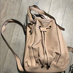 Bucket bag blush